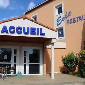 2* Hotel Restaurant Clément Ader